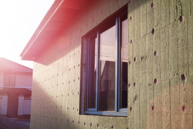 Isolation thermique à Vaulx-en-Velin : les clés pour réduire vos factures